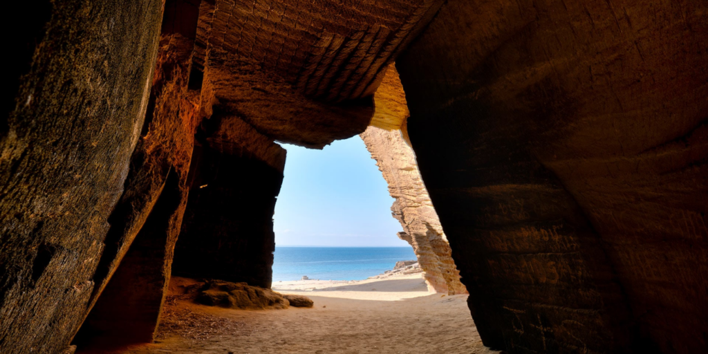 Escursione-in-Barca-a-Bue-Marino-a-Favignana